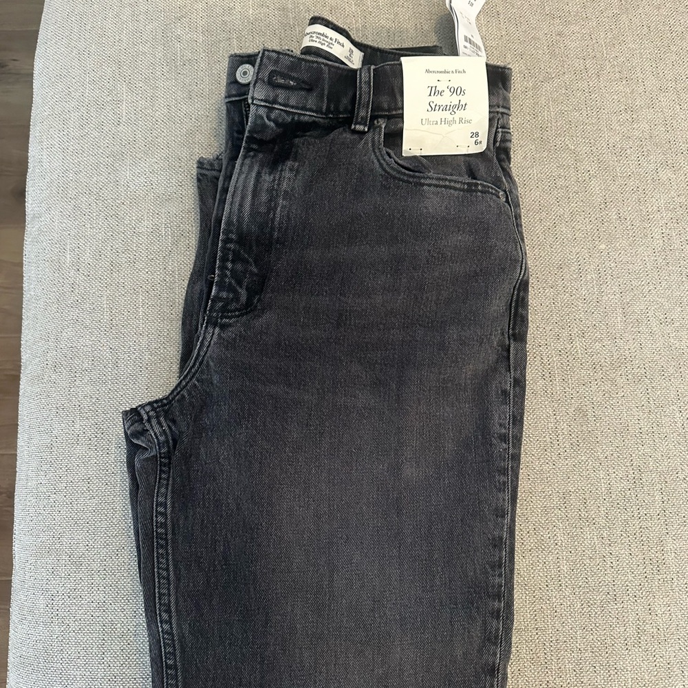 Abercrombie & Fitch Black High Rise Jeans - Picture 3 of 3